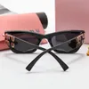 2024 Lunettes de soleil pour hommes Lunettes de soleil de luxe papillon pour femmes lunettes de soleil UV400 personnalité hommes rétro lunettes premium verre oeil de chat chaud