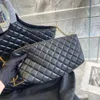 Femmes Icare Max Boutique de luxe Sac de créateur Mens Vintage en cuir matelassé Week-end Épaule sous les bras Grand sac fourre-tout Sac à main avec sac à main CrossBody Embrayage Sacs de sport