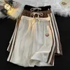 Męskie szorty męskie szorty 2023 Summer Casual Y2K Męs Retro American Lose Shorts Pas Fashion Belt Contra Kolor Gym SKRÓTKA 240402