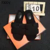 New 24ss designer slippers sandals leather sandals summer fashion brand winter beach flat bottomed plush mens woemns slippers