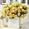 Decoratieve bloemen Realistisch gesimuleerd bloem kunstboeket met rozenkamille voor thuis Bruiloft Decor Niet-verwelkend