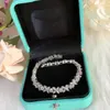 Simple and Versatile Exquisite and Popular Diamond Bracelet Designer Bracelets for Women New Fashion Light Luxury Diamond Jewelry Valentine's Day Gifts