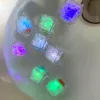 8pcs Kinder baden leuchtende Eiswürfel süße Tierdruck farbenfrohe LED -Lichtspielzeug