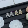 Schmuck BB-Ohrring Paris Heavy Industries Volldiamant-Buchstabe B-Ohrringe Street Personalisierte vielseitige Paar-Ohrringe Leichte Luxus-Ohrringe von hoher Qualität