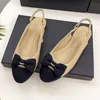 Slingbacks Zapatos de vestir de diseñador para mujer Punta redonda Sandalias planas de tacón cuadrado bajo 1 cm Piel de cordero Empalme de lazo Mulas en contraste Zapatillas de ballet sin cordones Zapatillas de tacón dorado