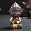 Dekorativa figurer Ceramics Monkey King Figurine Sun Wukong Statue Aquarium Decor Buddhist Mini Decorates