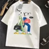 24SS Erkek Tişörtleri Tasarımcı Lüks Tees Yaz Yuvarlak Boyun Teri Giyen Kısa Kollu Dış Mekan Nefes Alabası Pamuk