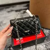 WOC DIAMOND HANDLE LUXURY Tote Stylish Womens Shoulder Bag Patent Leather Diamond Checkered Letters Matelasse Chain Crossbody Bag Makeup Bag Fashion Sacoche 19cm