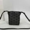 Designer -Einkaufstaschen für Frauen Freigabe Verkauf mattes Einflip -Taschen Japanische Crossbody Square Diamond Grid Original Schulter Magnetische Schnalle Mobile Französisch Pommes Frites