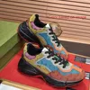 Designer casual rhyton skor multicolor sneakers män kvinnor tränare vintage chaussures plattform sneaker jordgubbe mus munsko med box gai