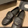 Elbise Ayakkabı Tasarımcı Platformu Loafers ayakkabı deri zil all-maç lüks küçük deri ayakkabılar kadın oxford tek ayak metal toka tek ayakkabı tek ayakkabı