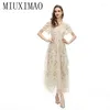 Robes de soirée Miuximao 2024 Haute Qualité SpringSummer Robe élégante Romance française Col en V Dentelle Imprimer Gaze Mode Longue Femme Vestide