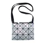 Designer tygväskor för kvinnors avståndsförsäljning * Mobil Ny 3 2024 4 Crossbody Beimu Bag Fabrik Telefon Lätt färg Byte av begränsad axelskärning Diamond Grid