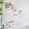 Nieuwe 2024 Room Decor Decor Hole Board Wall Shelf Hooks Desk Organisator Make -up organisatoren Room opslagrek Huisaccessoires Punch -vrije gaten - voor