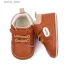 Första vandrare First Walkers Born Baby Shoes Boy Girl Ic Leather Rubber Sole Anti-Slip Toddler Spädbarn L240402