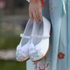 Buty chodzenia tradycyjne mieszkania w stylu taniec etniczny vintage hanfu miękkie dzieci dla chińskiej dziewczyny haftowany kwiatowy tkanina