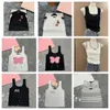 Mui Mui Tank Top Mui Free Size 1 크기 디자이너 티셔츠 탱크 탑 디자이너 여름 남자 여자 조끼 고급 패션 싱글 스포츠 피트니스 조끼 3