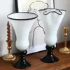 Vasos preto e branco medieval decorativo moderno simples pés altos ornamentos para casa sênior sentido retro vidro flor ware