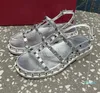 Sandalias para mujeres Material de metal de verano Sandalias de cuero cómodas zapatos femeninos