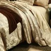 豪華なサテンジャクアードシングルダブル羽毛布団カバーセットキングサイズハイエンドヨーロッパの結婚式の寝具セットクイーンサイズキルトカバーセット240320