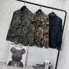 Designer Stones Pocket Stones Jacket Long Sleeve Zapper Badges Men T -shirt Casual jas Camouflage Windscheper Embodiery Mens Shirts Autumn Coats Atkws