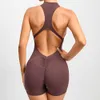 Tenue de yoga Tenues de yoga BS Sportswear Col haut Verrouillage avant Fermeture éclair Racerback Body Shorts avec coussinets amovibles V Shape Back Design Vêtements d'entraînement