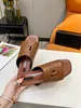 Womens Summer Slipper Slides Ladies Slippers Brand Designer Shoes Sandaler Flat Heel Fashion Versatile Leather Casual Comfort Flip Flop Size 35-45 med Box Dust Bag