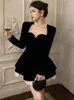 Abiti casual 2024 Francia Vintage Abito intero da donna Patchwork Sexy elegante Mini nero Feamel Evening Prom Party Y2k Vestiti