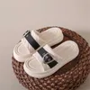 Casual Shoes High Platform Room Womans Chassure Sandal för flickor tofflor Summer Sneakers Sport Ovande Trend Ankomst YDX1