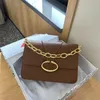 Bolso de sobre de diseñador Bolso de un solo hombro para mujer Bolsos de cartero con cadena Lady Valentintino Remache Bolso de cuero genuino Straddle Nuevo Diagonal suave