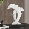Dekorativa figurer heminredning kreativ vit vinge staty nordisk stil vardagsrum skåp dekoration harts skulptur hantverk skrivbord