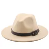 ベレーツレディースの帽子ワイドエッジシックチェーンバンドクラシックブラックベージュワイルドパナマカウボーイジャズメンキャップラックスフェドーラ女性帽子