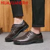 Casual Shoes Men's äkta läderföretag Formal Wear Luxury Oxfords för män Lace-up Cow Dress Man