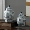 Vazen Modern Home Decor Blauw en wit keramische bloemenvaas Handgeschilderd patroon Fles Delicate veelzijdige bureaudecoratie