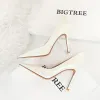 Stiefel BigTree Schuhe 2023 Neue Frauen Patent Leder High Heels Pumpen weiß roter schwarzer Stiletto spitzer Zehen Damen sexy Partyschuhe Büro