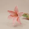Декоративные цветы Теплый уютный вязаный крючком Яркий букет лилий ручной вязки Реалистичные цветы своими руками Подарки для дома Свадебный подарок