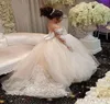 Güzel Dantel Prenses Uzun Kollu Beyaz Çiçek Kız Elbiseler 414 Yaşındaki Kızlar İçin Aplike ile 8163085