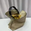 Espanha Loev Soft Purse Totes 2024 Sacos Flamenco Tote Bag Mulheres Clássico Luz Novo Couro Design Francês Estilo Luxo Mulheres Bolsa de Cordão High End JY4L