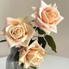 4PCS sztuczny nawilżający kwiat róży Prawdziwy dotyk Fałszywe kwiaty WEDNIK Dekorun