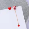 Boucles d'oreilles en peluche 2024 Design Asymétrique Heart For Girls Femmes Trendy Ballon à air mignon Long Fashion Ear Bijoux WX131