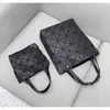 Designer tassen voor vrouwen opruiming verkoop schouder sanzhai lingge dames 2024 zomer één matte mini levenslange maat doos handheld handtas dezelfde tas