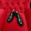 Классические женские модельные туфли из натуральной кожи. Роскошные туфли на платформе в британском стиле. Высококачественный каблук с круглым носком. Черные лакированные кожаные дизайнерские лоферы с коробкой.