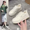 Little White Spring 2024 Ny mångsidig tjock sula Casual Women's Songcake Sports Shoes Instagram