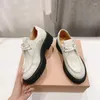 Scarpe casual autunno punta tonda aumento di altezza mocassini da donna vera pelle suola spessa stringata comoda piccola 2024