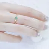 Pierścienie klastra Mobuy Vintage Elegancki szmaragdowy pierścień dla kobiet 925 STRING SREBRNY ZŁOTA WIĘCE