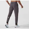 2024 lululemenI Womens Short Men Pants Yoga Outfit Esporte Cordão Ginásio Bolsos Sweatpants Calças Mens Elástico Absorvente e Respirável ki668