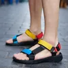 Sandali da uomo Infradito estivi antiscivolo Pantofole da spiaggia per esterni di alta qualità Scarpe casual Scarpe da uomo Scarpe da acqua 240321