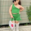 Kinder Kleidung neue Mädchen zweiteilige Set One Schultertop+Shorts Set Feste Farb Sommerkleidung