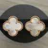 Designer örhänge Vintage Four Leaf Clover Charm Stud Earrings Back Mother of Pearl Rostfritt stål Guldstänger Agat för kvinnor