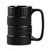 Tasses Tasse en céramique de pneu de voiture 3D Unique 400 ml cadeau de nouveauté conception noire givrée pour des Moments de café et de thé frais grand distinctif